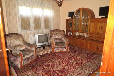 Casă cu 5 camere cu Teren 450 Mp în Grădiște - 8