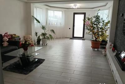 Casă cu 7 camere cu Teren 1100 Mp în Popești - 12