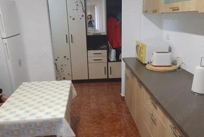 Pentru inchiriat - 1