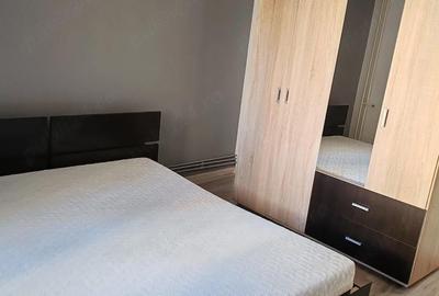 Apartament cu 3 camere decomandat în Girocului - 8