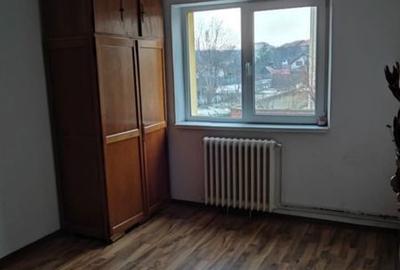 Garsonieră decomandată în Central - 2