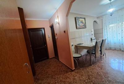 RECO Apartament cu trei camere decomandat - 16