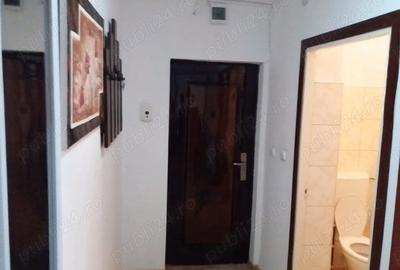 Garsonieră decomandată în Central - 7