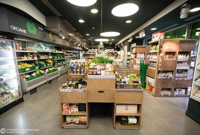 OPORTUNITATE DE INVESTIȚIE: Spațiu comercial 130 mp - mall, vitrină mare sticlă - 9