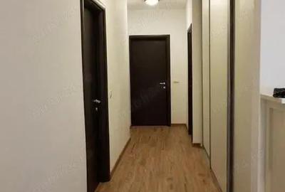 Apartament cu 4 camere în Km 4 - 1