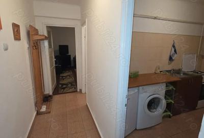 Vand apartament 2 camere - demisol - str. Pacii - 5