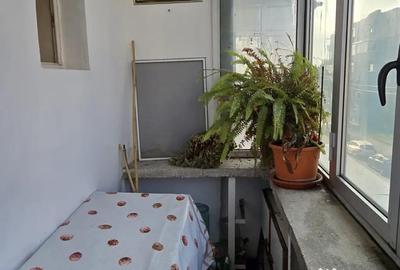 Apartament cu 3 camere decomandat în Exterior Vest - 4