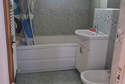 Apartament cu 3 camere decomandat în Central - 8
