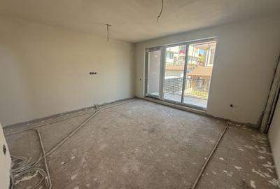 Duplex cu 4 camere cu Canalizare în Florești - 8