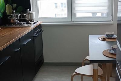 Apartament cu 3 camere semidecomandat în 1 Mai - 8