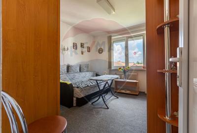 Apartament cu 3 camere decomandat în Central - 4