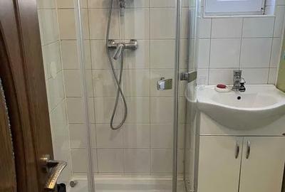 Apartament cu 3 camere semidecomandat, mobilat în Progresul - 8