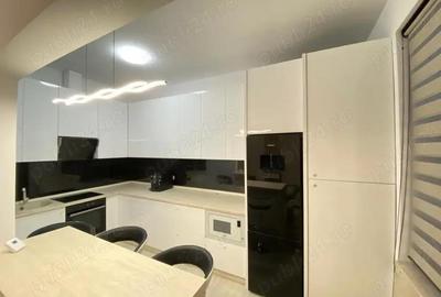 Apartament 3 camere, zona ULTRACENTRAL, etaj 1 - 8