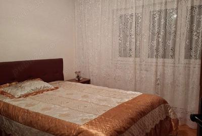 Apartament cu 3 camere decomandat în Aradului - 4