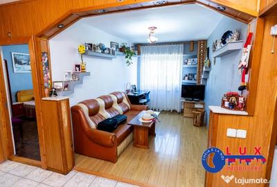 Apartament cu 3 camere decomandat în Babadag - 9