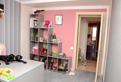 Casă individuală cu 7 camere cu Teren 500 Mp în Micro 17 - 7