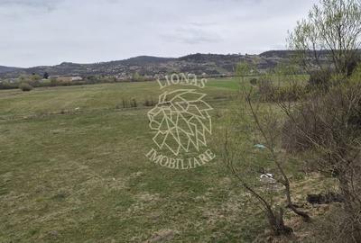 Teren de 1100 mp, în Central - 1