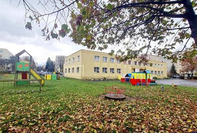 Cartierul Florilor, imobil renovabil, etaj intermediar, zona linistita, Brasov - 2