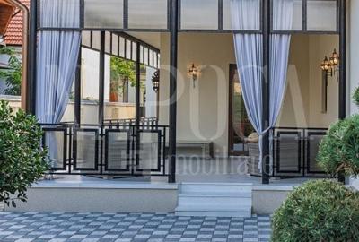 Casă individuală cu 4 camere cu Canalizare în Central - 1