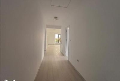 Casă cu 4 camere cu Teren 600 Mp în Bucium