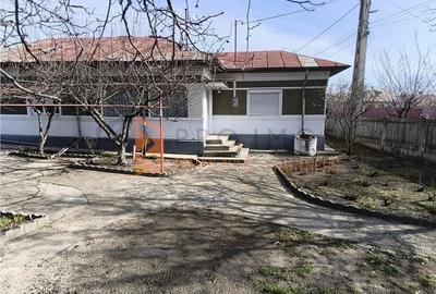 Casă cu 4 camere cu Teren 773 Mp în Pietroasele - 6