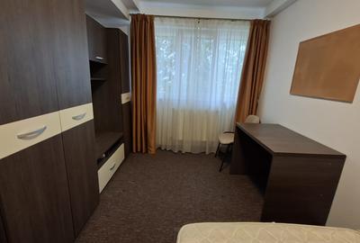 De vanzare ap. 4 camere, Tg. Mures, 7 Noiembrie, Zona UMF - 4