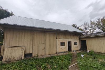 Casa individuala, 60mp, teren 3000mp, zona Padureni, Siret - 30