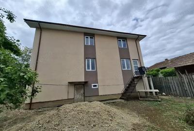 Casă cu Teren 580 Mp în Central - 4