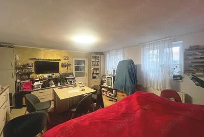 Casă cu 2 camere în Central