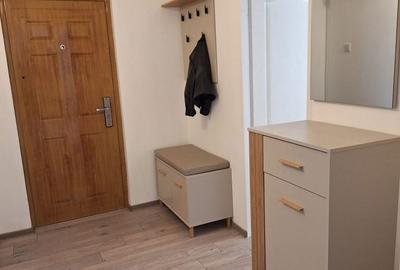 Apartament cu 2 camere decomandat în Micro 16 - 1