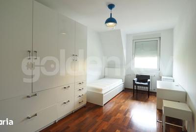 Casă cu 7 camere cu Teren 200 Mp în Central - 16