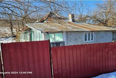 Casă cu 2 camere cu Teren 2904 Mp în Boțești - 4
