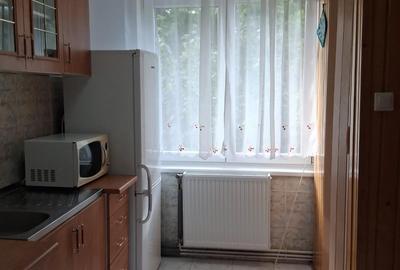Apartament cu 2 camere semidecomandat în 7 Noiembrie - 8