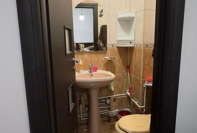 Apartament cu 4 camere decomandat, mobilat în Costin Georgian - 5