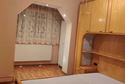 Apartament cu 3 camere decomandat în Nufărul - 2