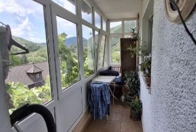 Apartament cu 3 camere decomandat în Băile Herculane - 6