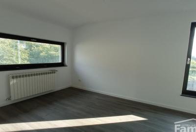 VILA de LUX in Burdujeni - 10