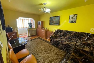 Apartament 3 camere decomandate si balcon zona Vasile Aaron Sibiu - 1