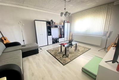 Apartament cu 3 camere decomandat, mobilat în Rahova - 2