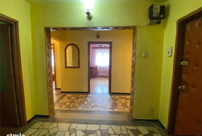 Apartament cu 4 camere în Fălticeni - 4