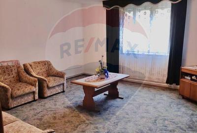 Casa in Bazna ideala pentru relaxare sau investi?i...