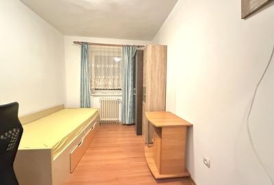 Apartament spatios, 3 camere, etajul 3 - zona Cetatii - 4