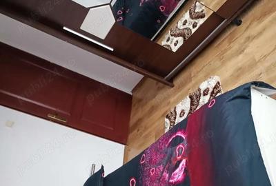 Apartament cu 4 camere decomandat în Central - 3