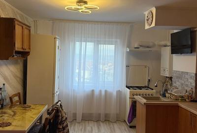 Apartament cu 3 camere decomandat în Central - 3