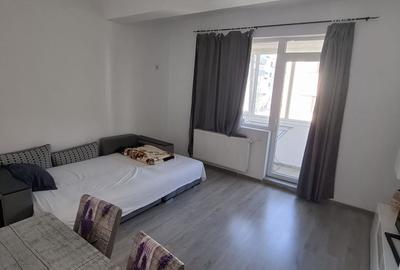 Apartament cu 2 camere decomandat, mobilat în Metalurgiei