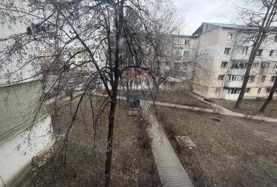 Apartament cu 3 camere decomandat în Sud - 13