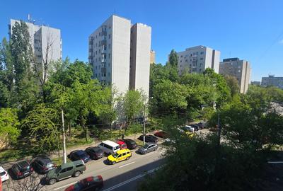 Apartament cu 3 camere decomandat în Drumul Taberei - 4