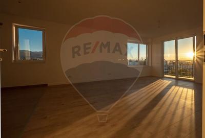 Apartament cu 3 camere decomandat în Bartolomeu