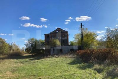 Teren de 25383 mp, în Central - 5