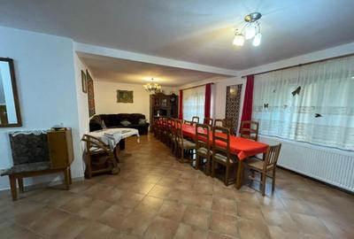 Pensiune 6 camere, 200 mp, zona Firiza-Izvoare - 8